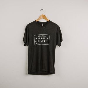 magnolia silos tee